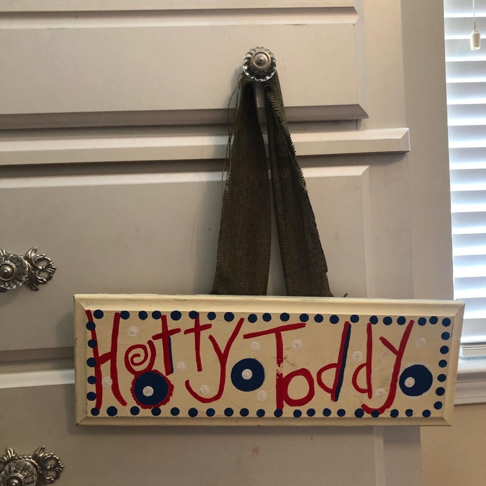 hotty toddy sign